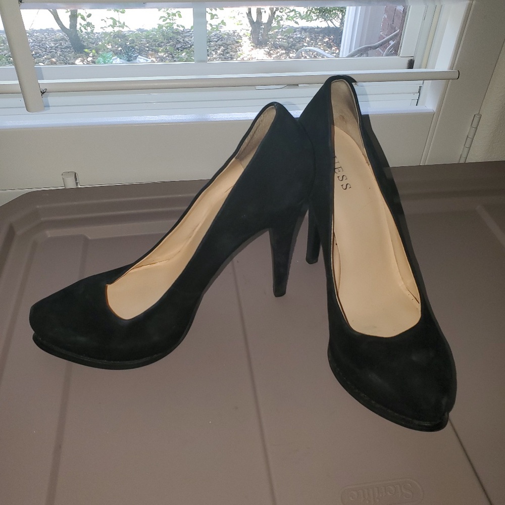 Guess Women's Suede Pumps